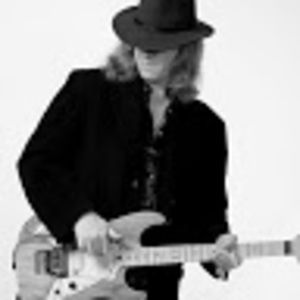 Meet your Posher, Cary